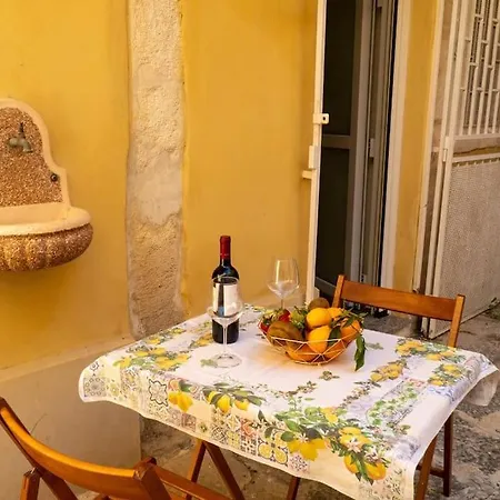 Сasa de vacaciones Casa Pandora Rosaapartmentsortigia